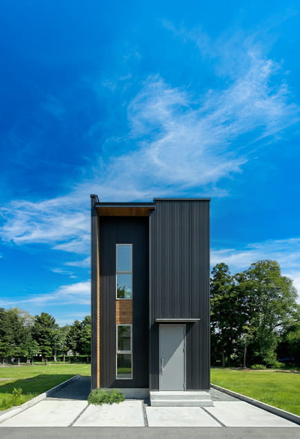 EXTERIOR 08